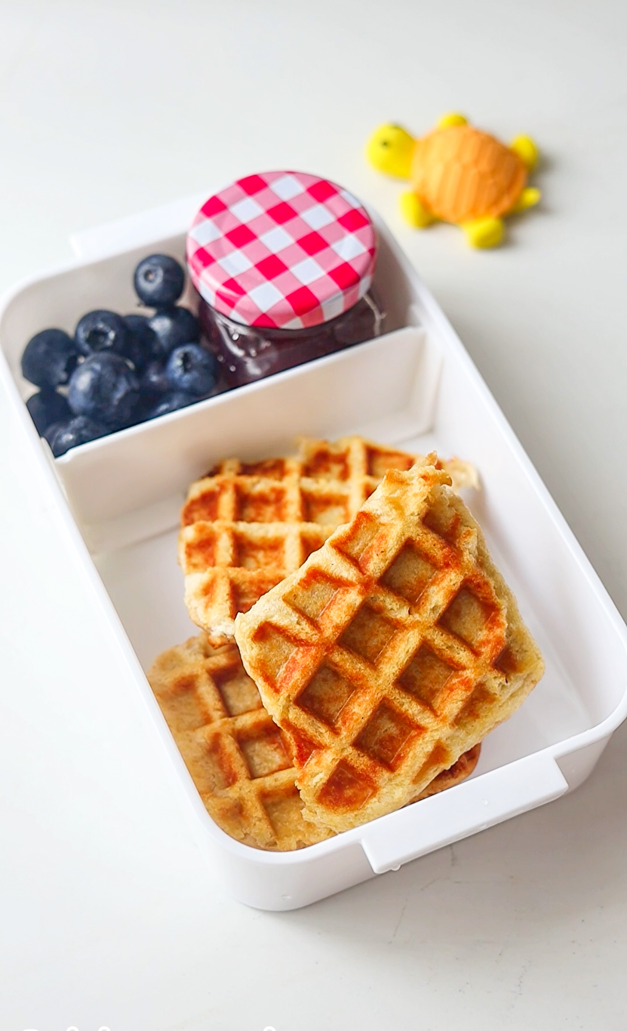 LITTLE BIG BITE COOKBOOK SISIYEMMIE